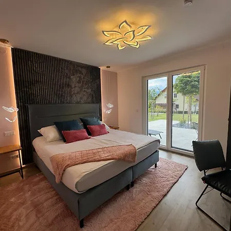 Zoerweg - Feels Like بيت للعطل Matzling