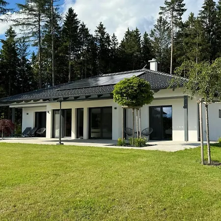 Zoerweg - Feels Like بيت للعطل *