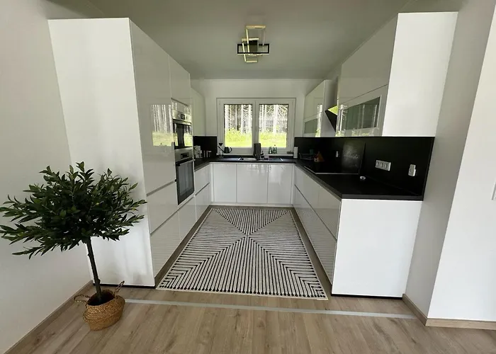 Zoerweg - Feels Like *